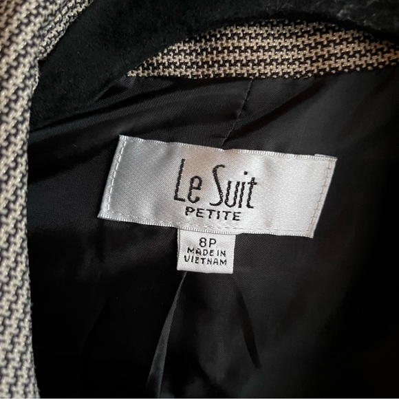 Le Suit Blazer Skirt Suit Set Sz 8P 2 Piece EUC Women’s - Picture 3 of 8